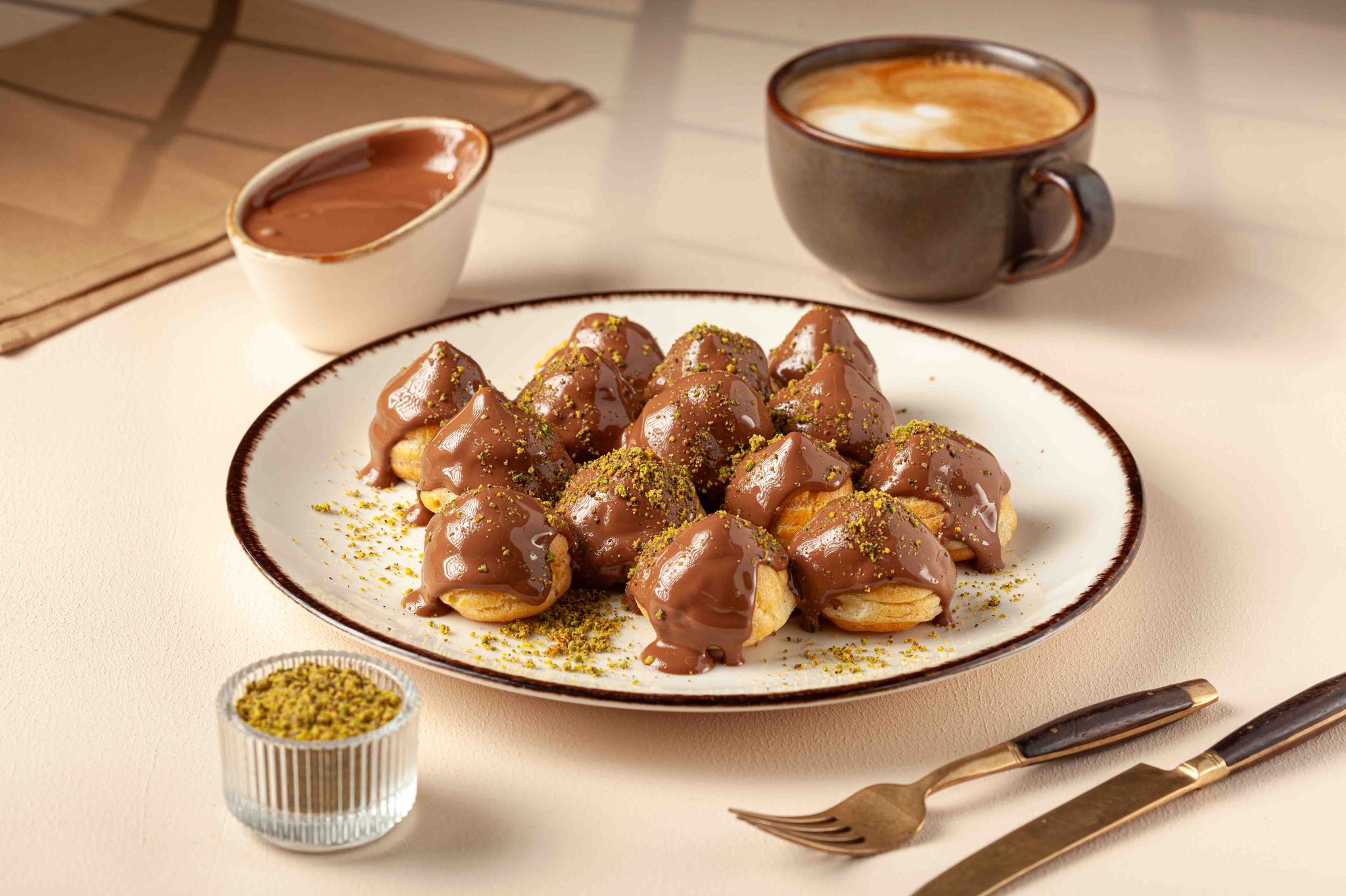 𝑴𝑬𝑮𝑨 𝑷𝑹𝑶𝑭𝑰𝑻𝑬𝑹𝑶𝑳