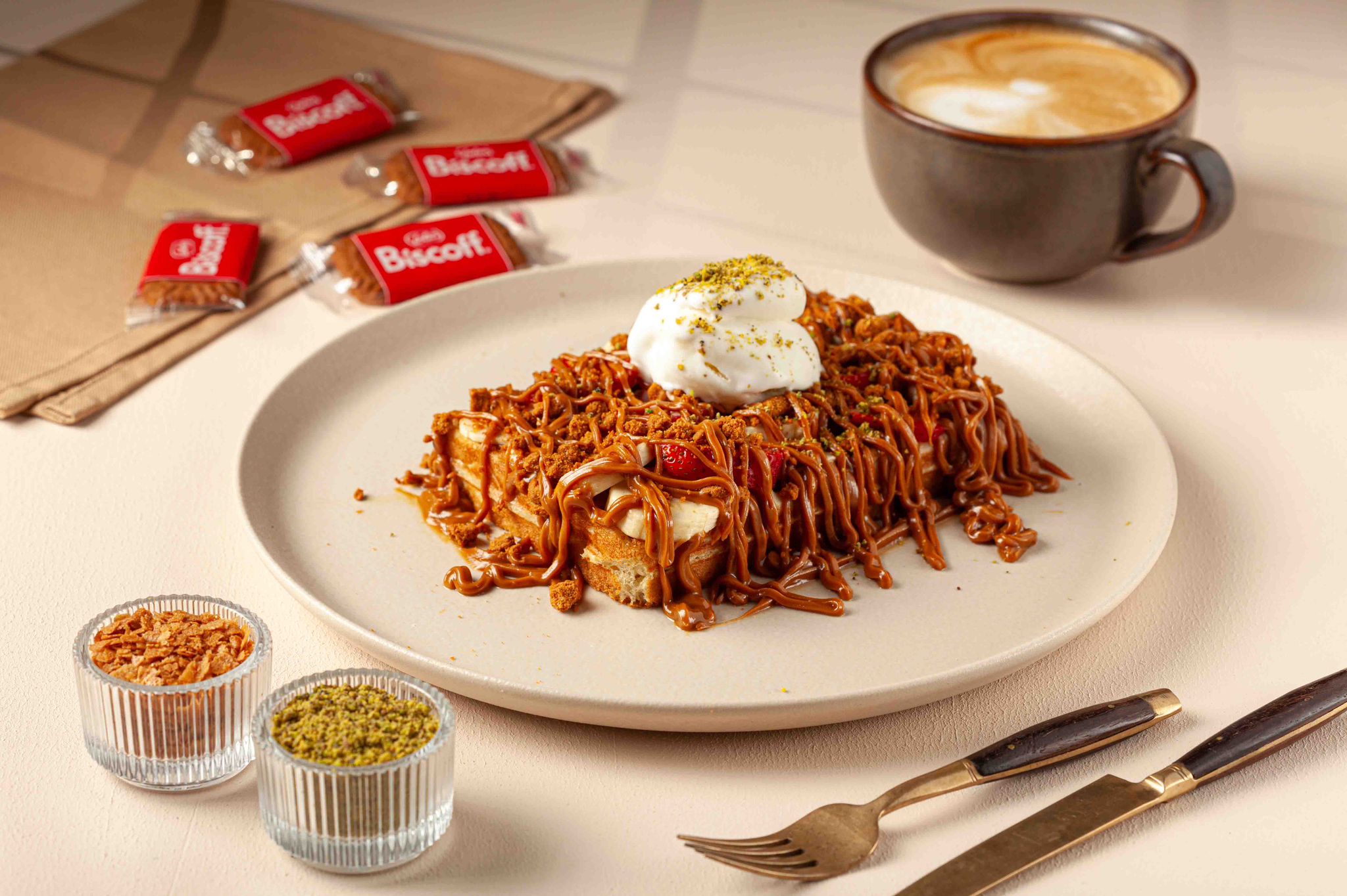 𝑳𝑶𝑻𝑼𝑺 𝑾𝑨𝑭𝑭𝑳𝑬